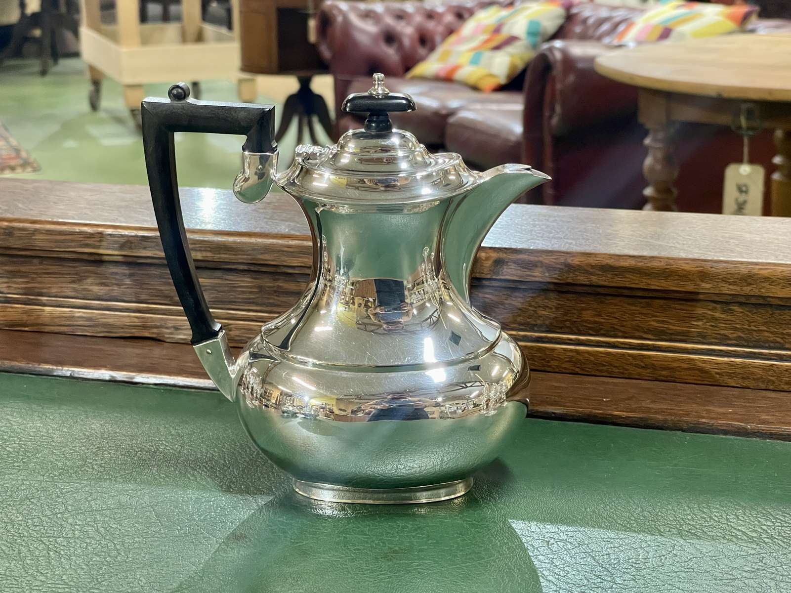 English coffee set in silver metal of the early twentieth century