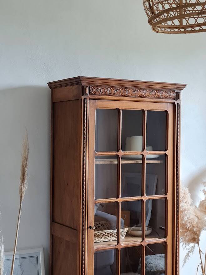 Antique Parisian glass cabinet - bonnet-maker type