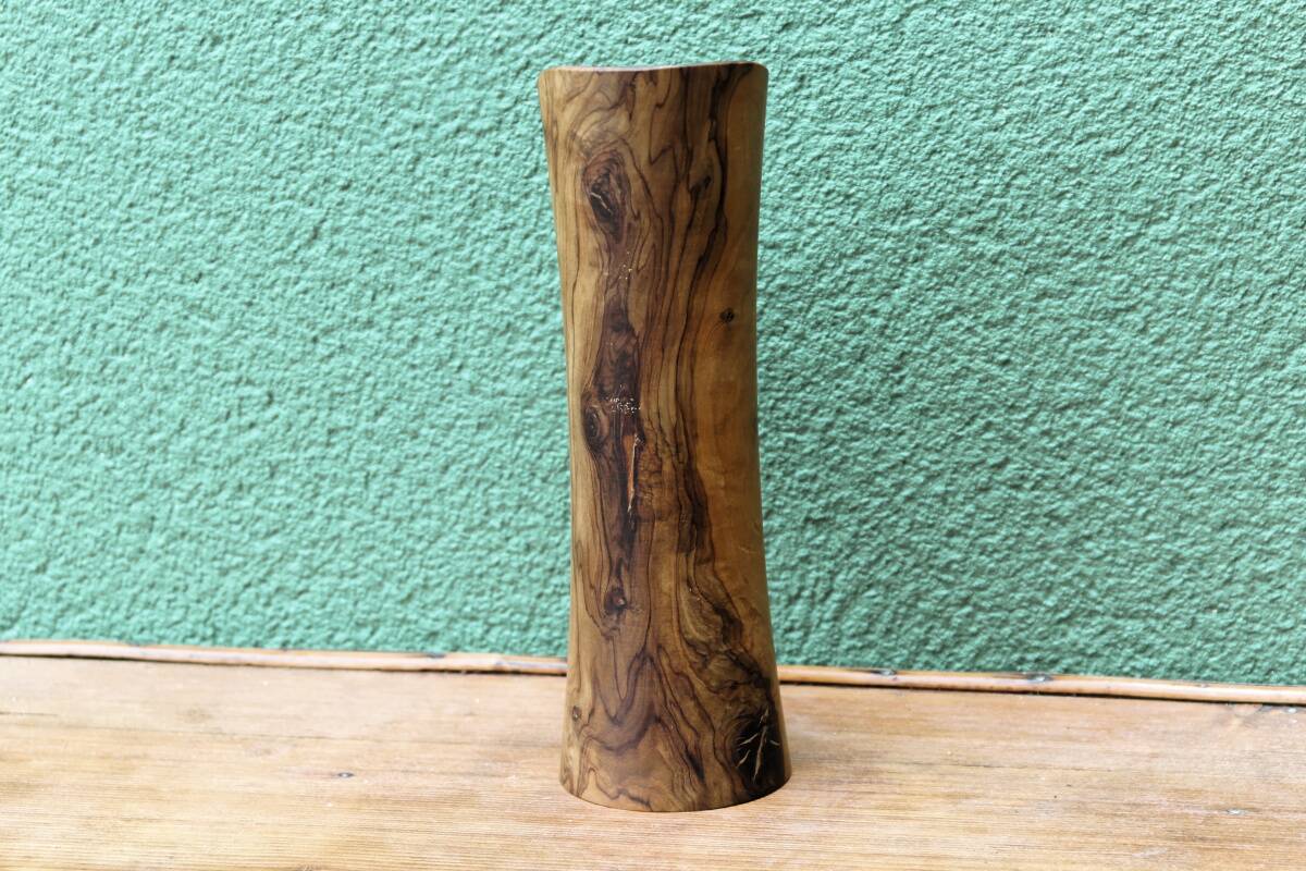 Olive vase