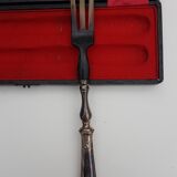Paire de couverts à salade en argent gaufré et corne