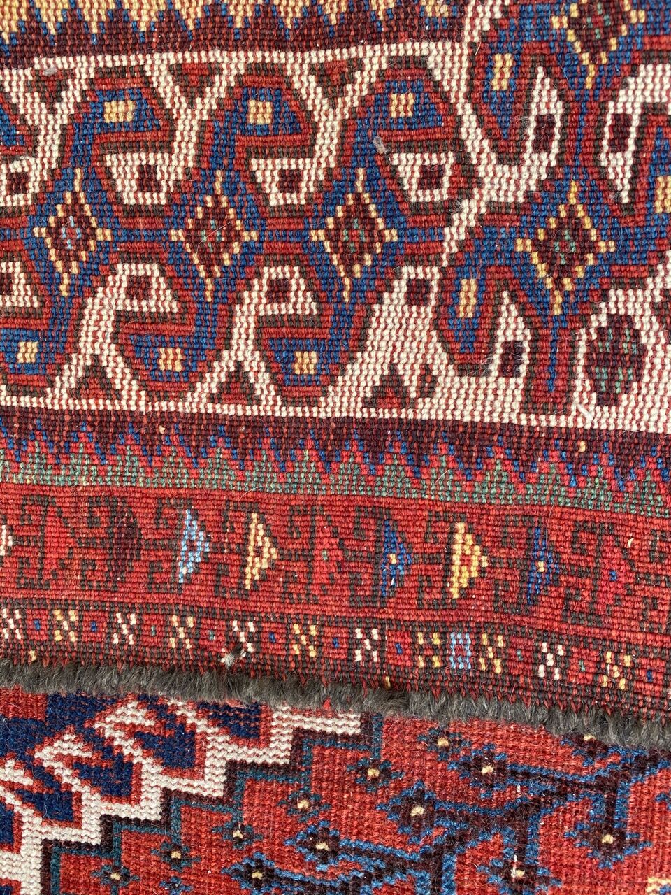 Persian carpet of ghashghai 218x310 cm