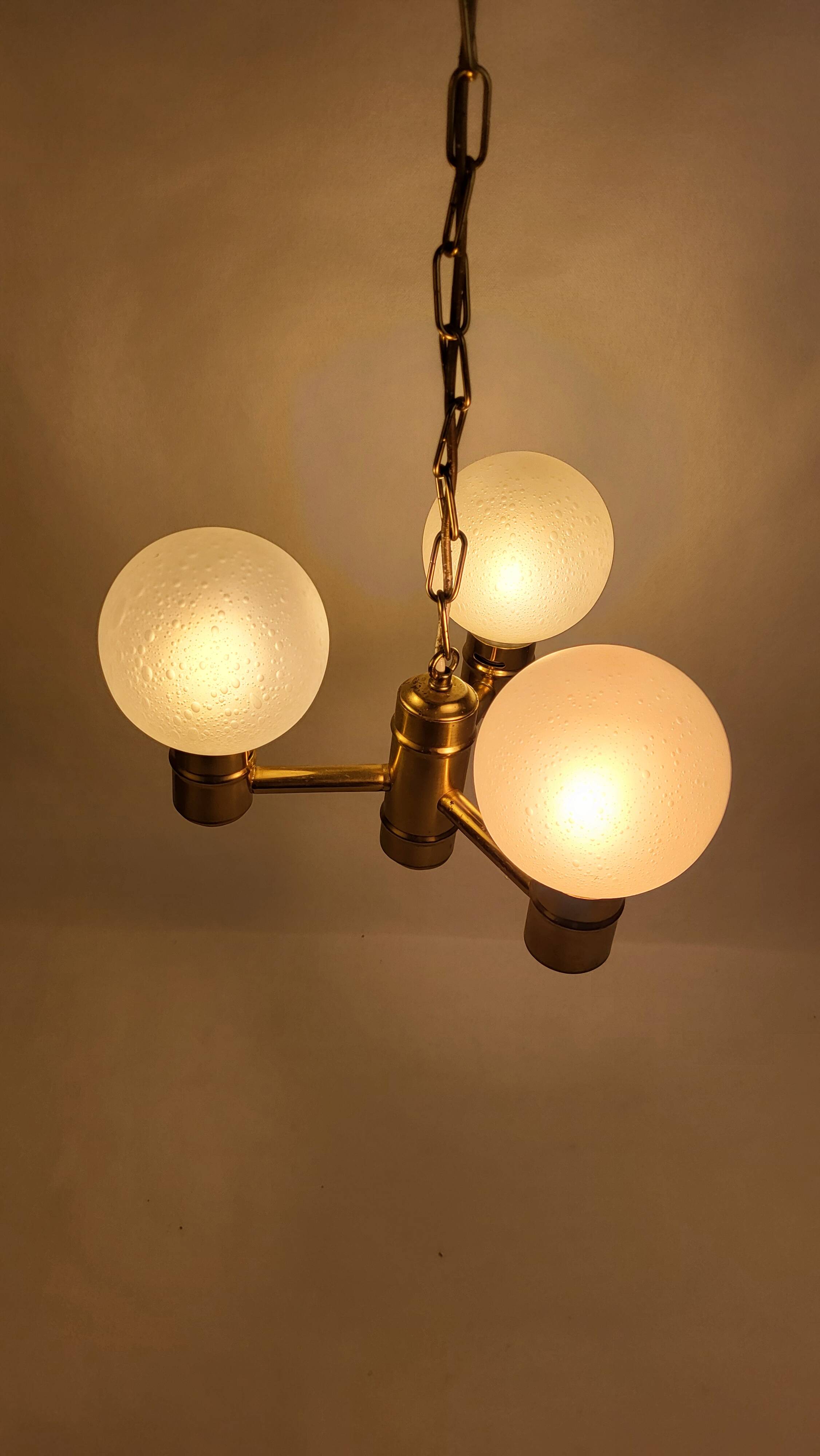 Suspension 3 arms of light