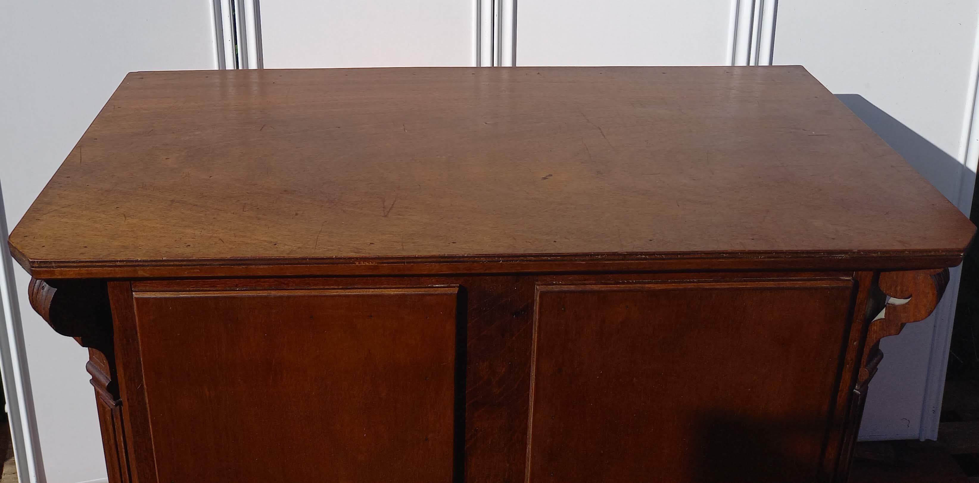 Ice cream parlour furniture