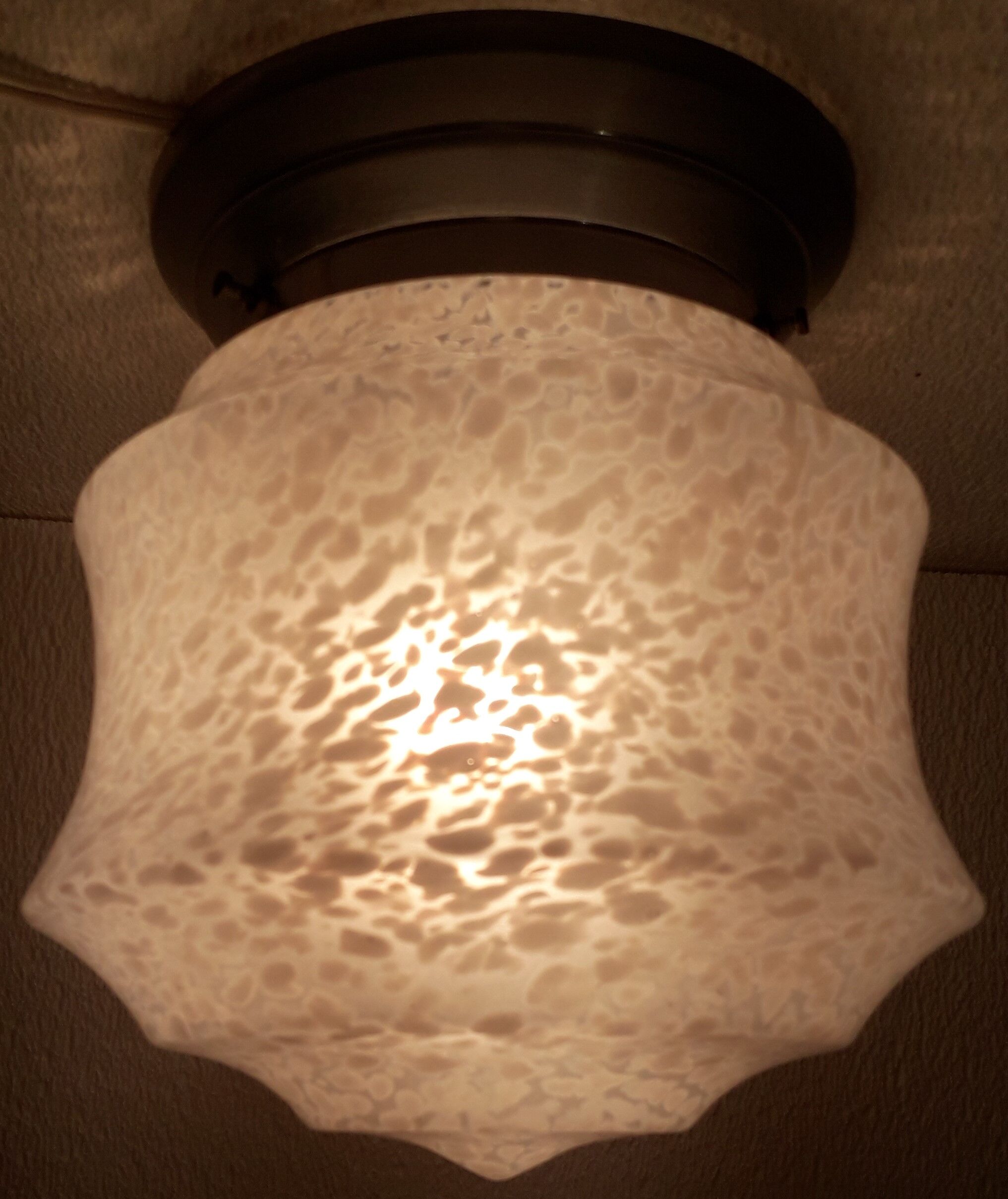 White clichy glass ceiling lamp