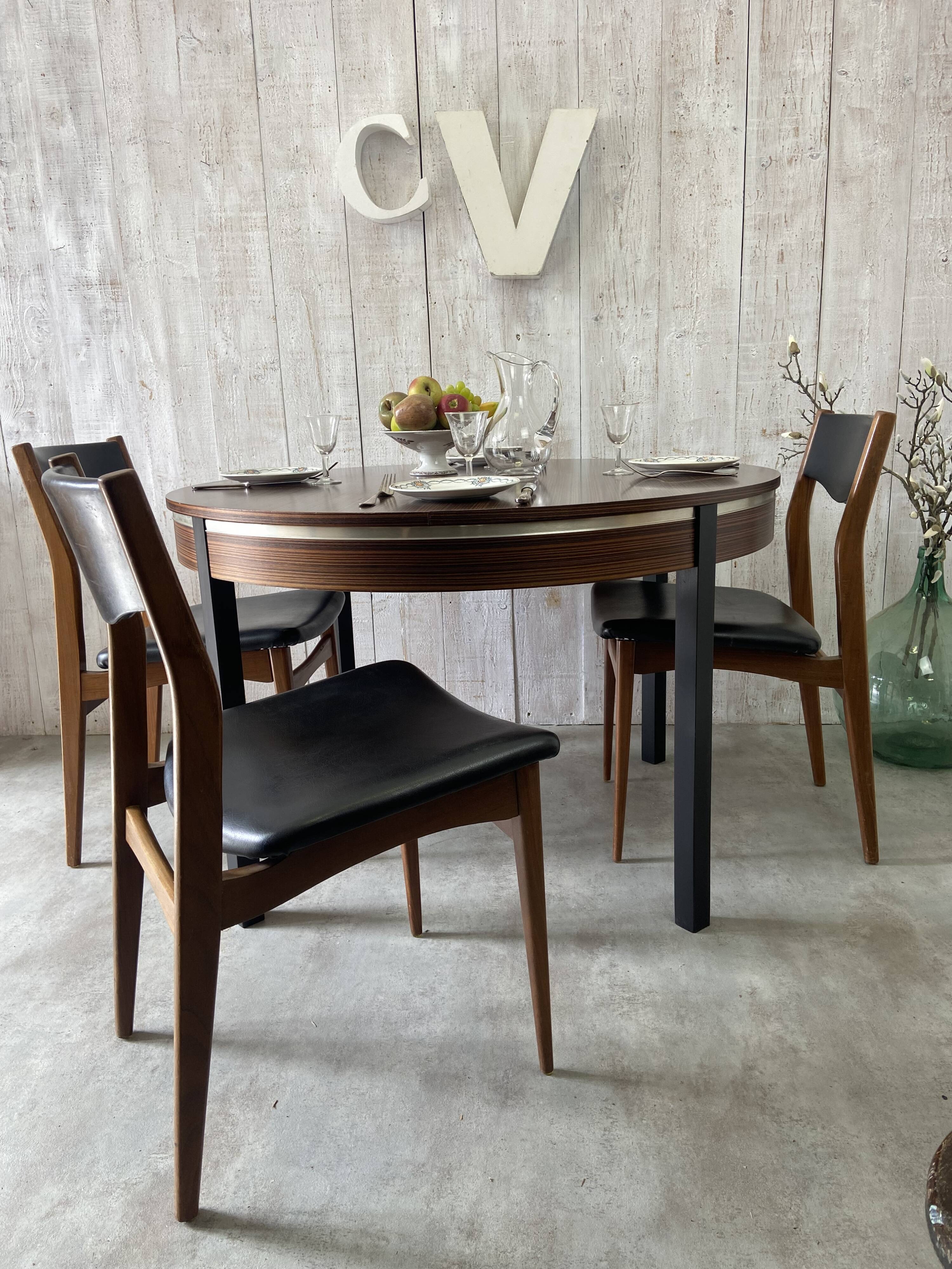 Vintage extendable table