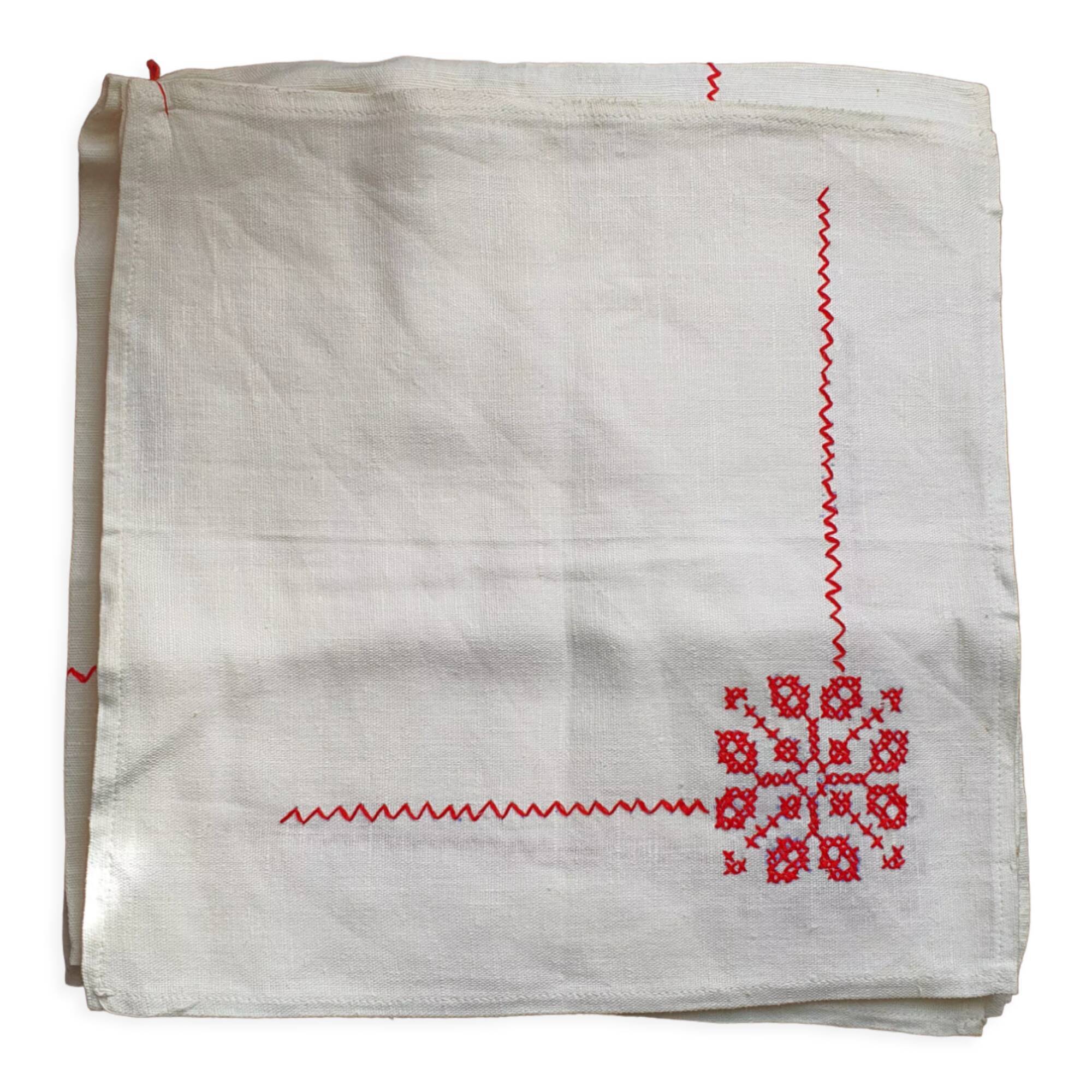 Embroidered tea cloth with napkins