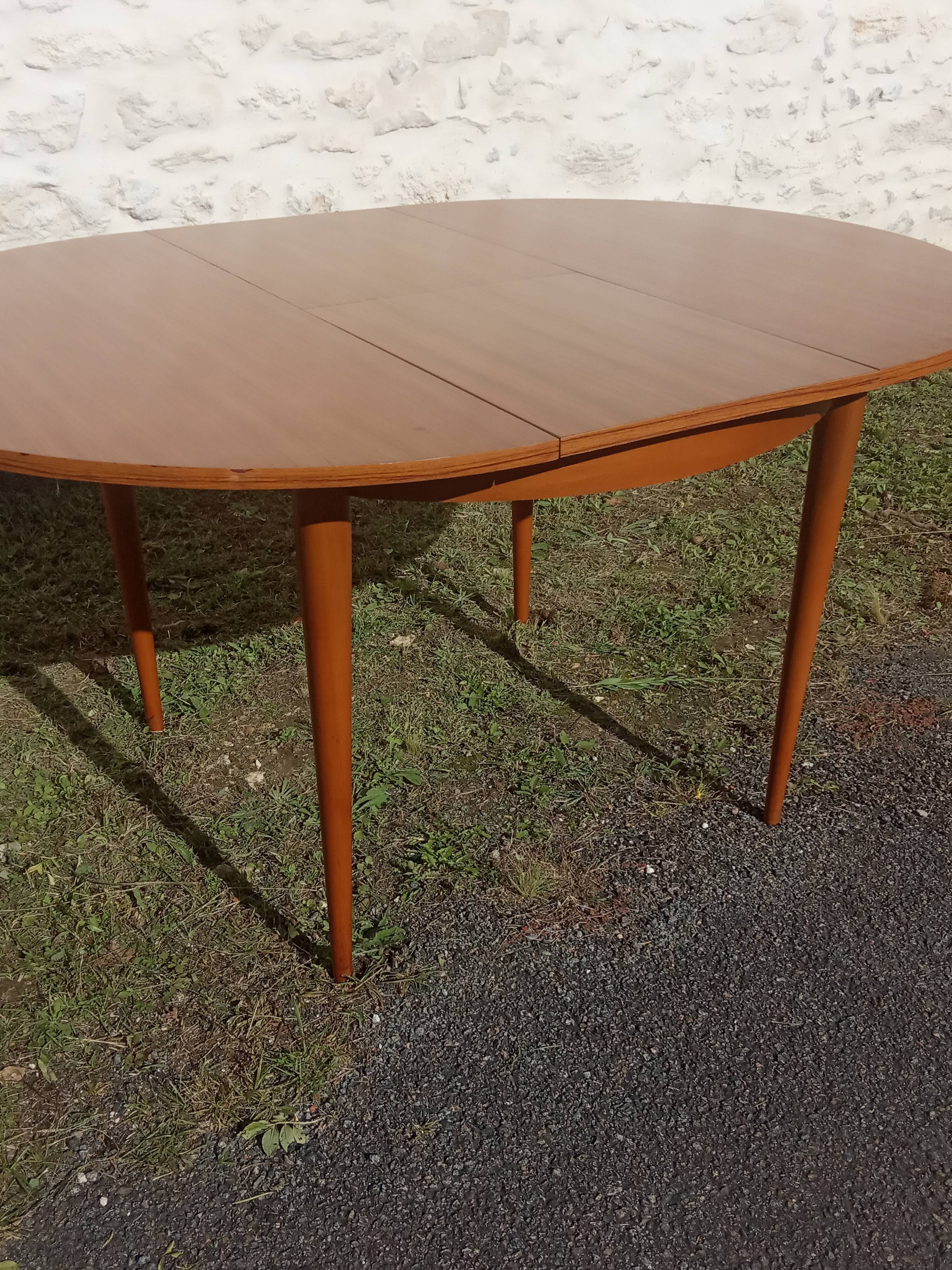 Table 50s 4/6 people