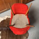 2 red moumoute chairs