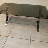 Table basse en métal chromé et verre fumé 1970