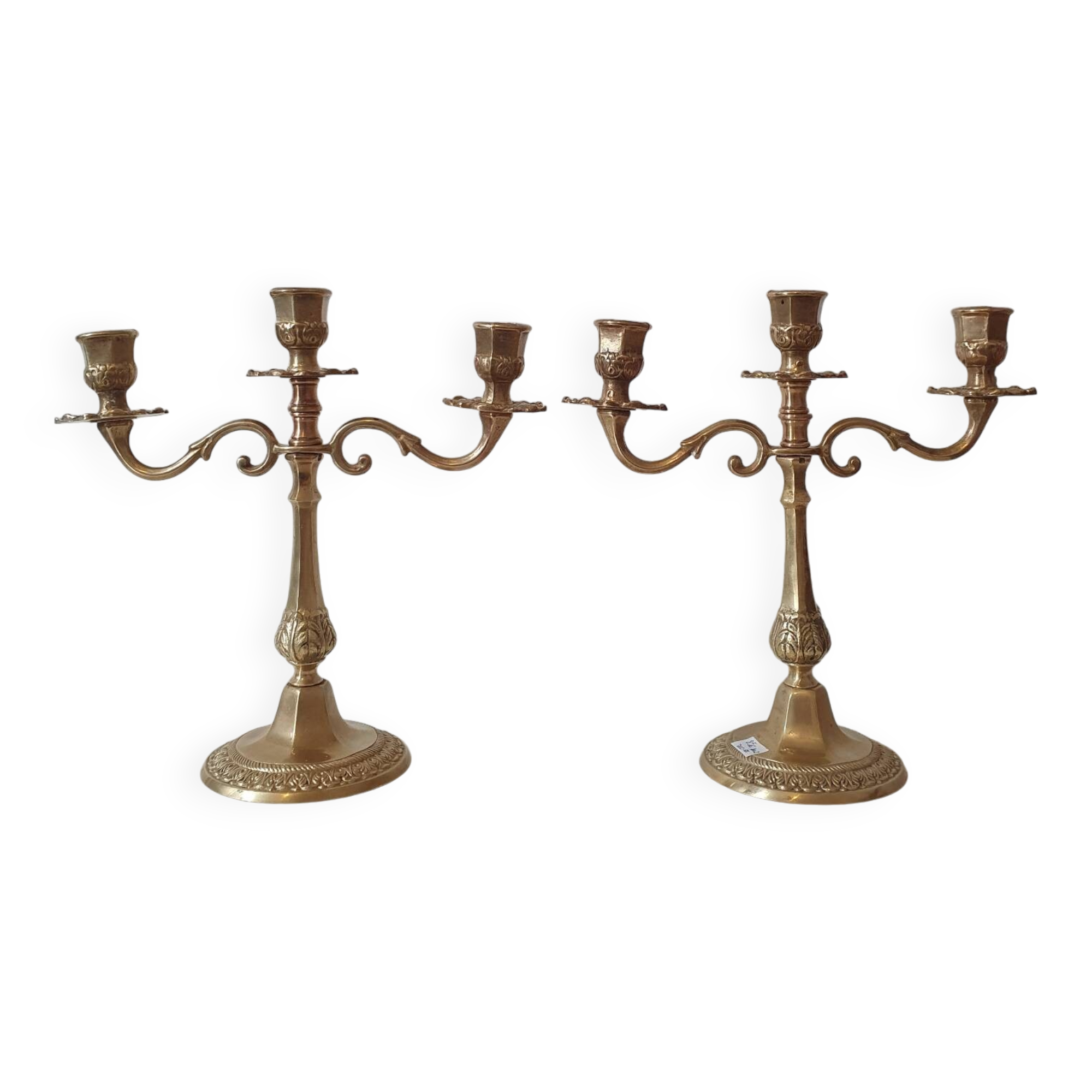 2 brass candlesticks