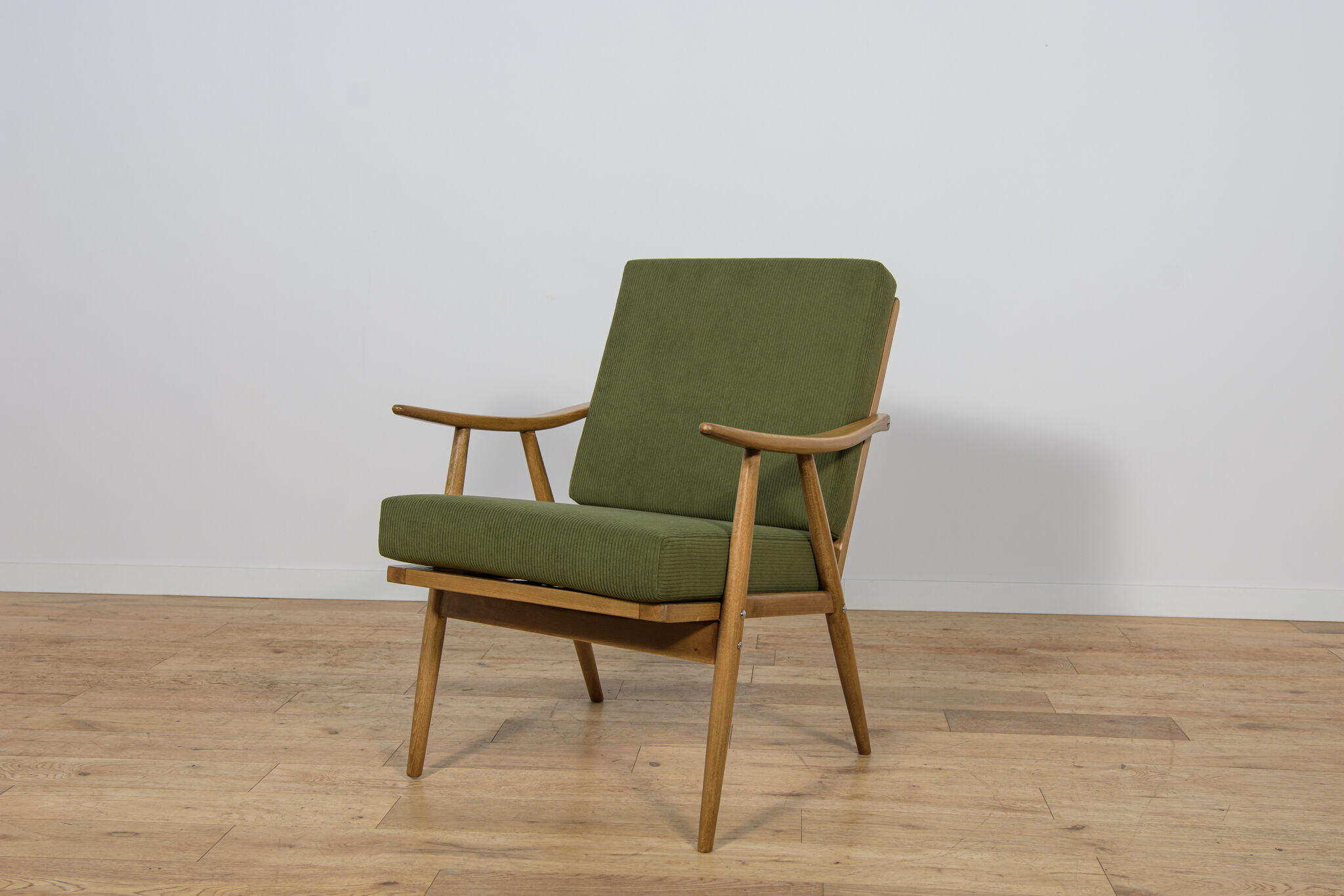 Mid-Century Modern Armchairs from TON, Czechoslovakia, 1960s, Set of 2