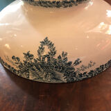 Old salad bowl Iron earth model Colombier