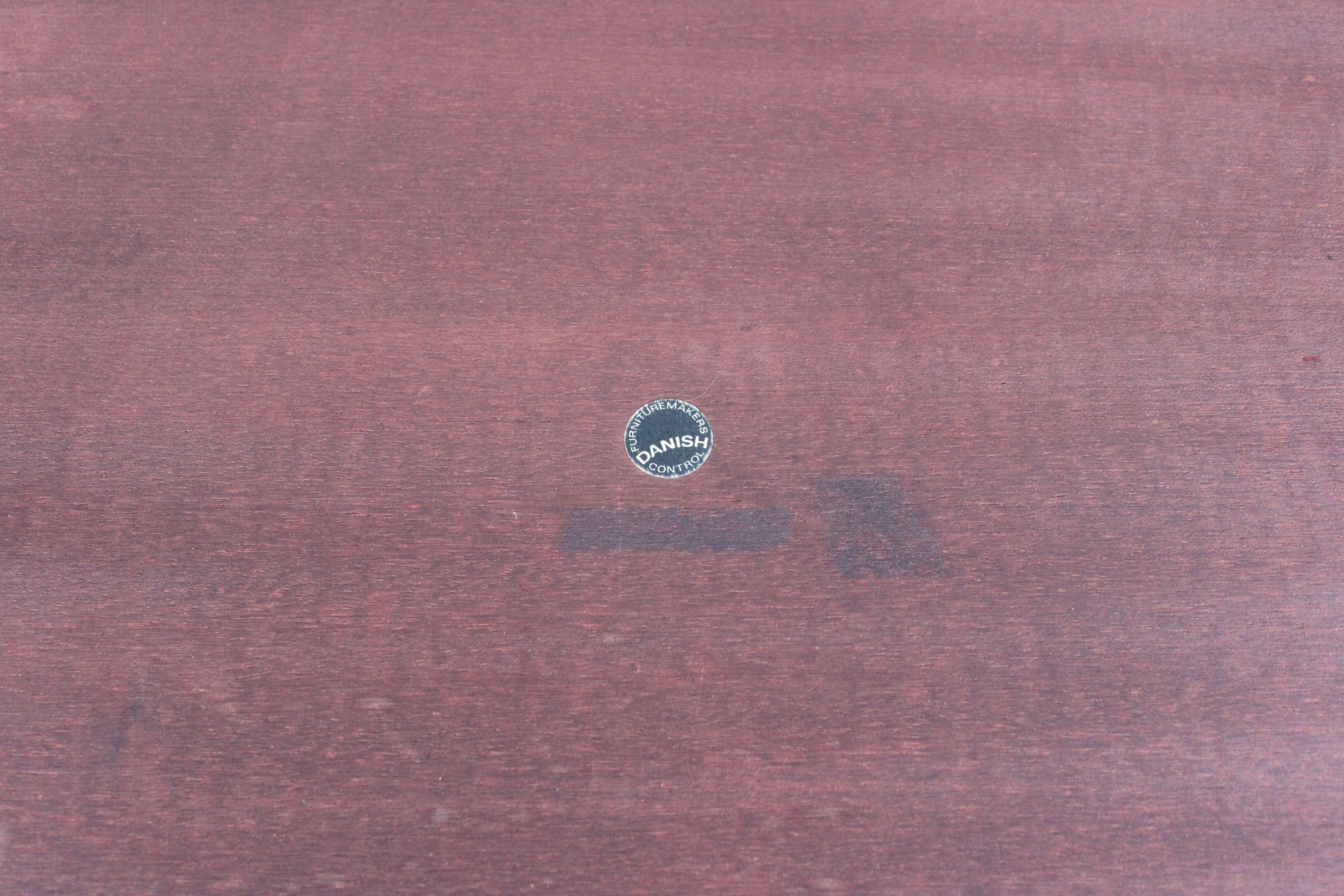 Table basse de bois de rose par Severin Hansen pour Haslev Furniture des années 1960.