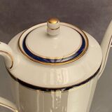 Teapot with blue and gold nets in Limoges porcelain signed Haviland