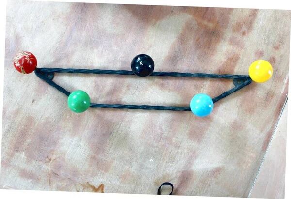 Porte manteau boules couleurs fer forgé Roger Feraud 1970