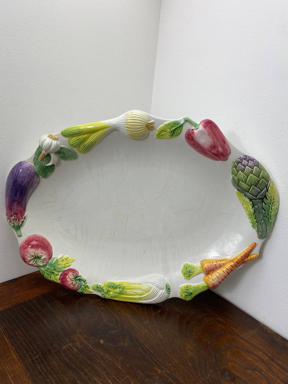 Ceramic serving dish