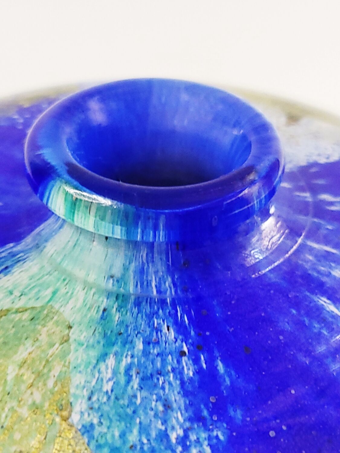 Murano glass vase with gold leaf inclusion, 12 cm, Italy