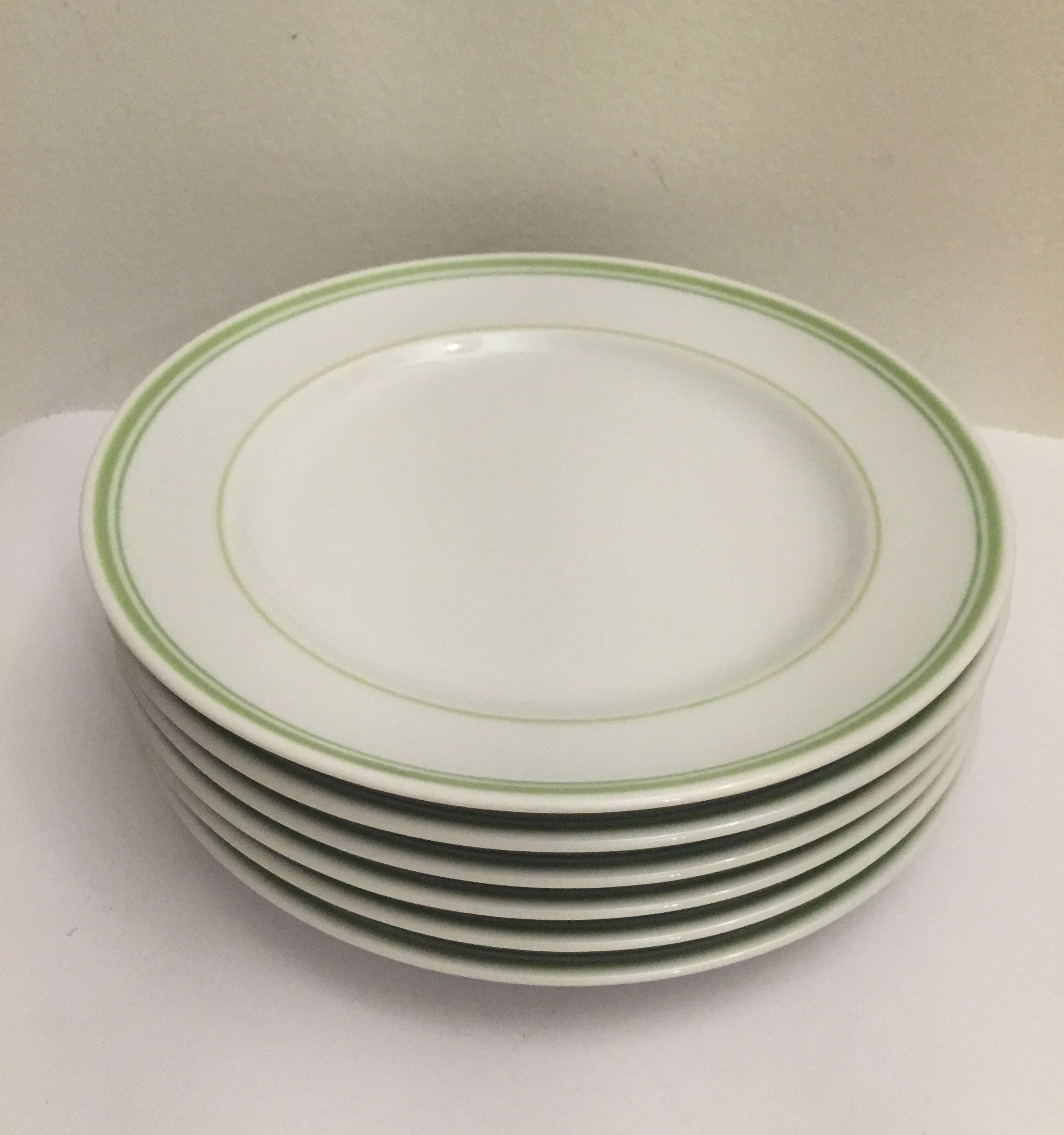 Suite de 6 assiettes à dessert