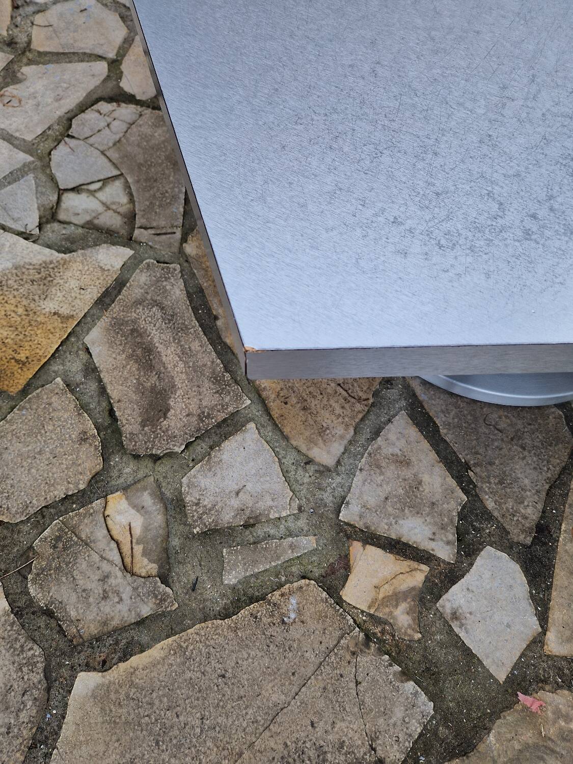 Space Edge design coffee table