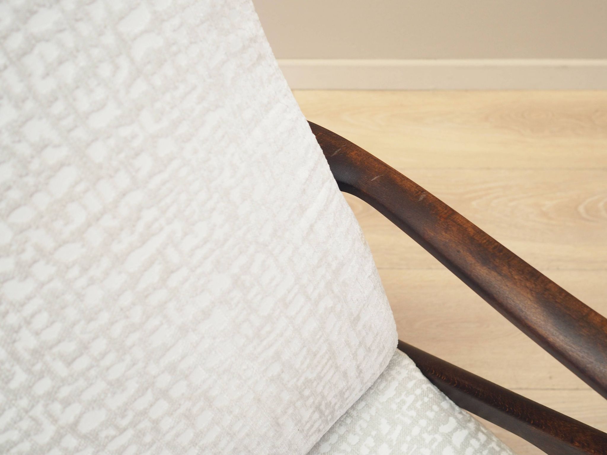Beech armchair, Italian design, 1970s, production: Italy