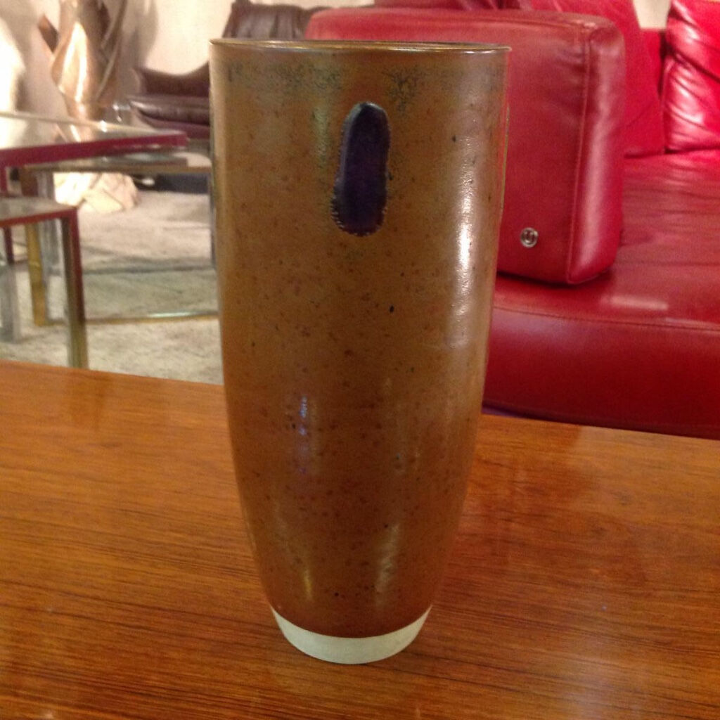 Signed vernissé ceramic vase