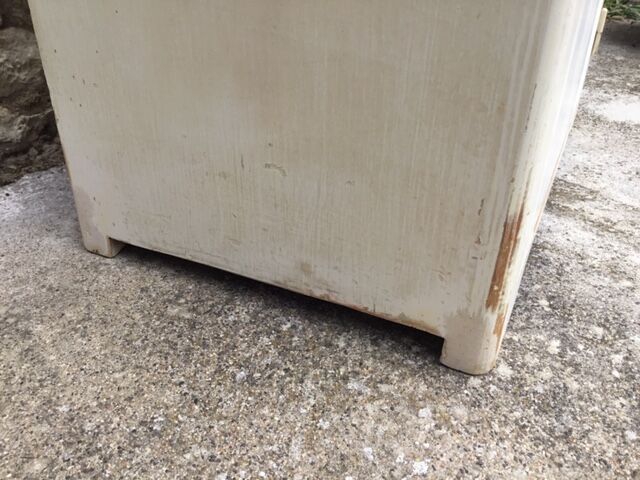 Vintage confectioner