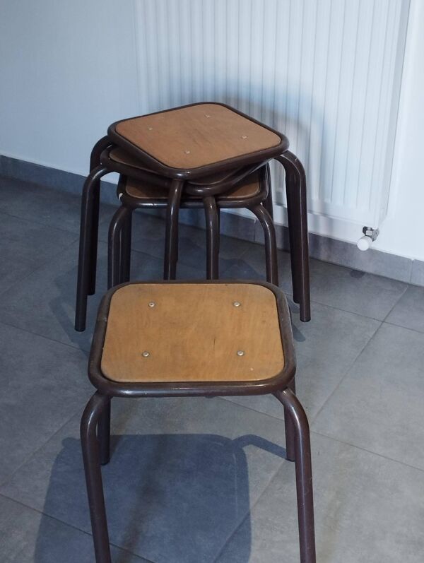 4 tabourets Mullca indus, atelier, école époque vintage