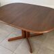 Table danoise ovale extensible en teck, années 60