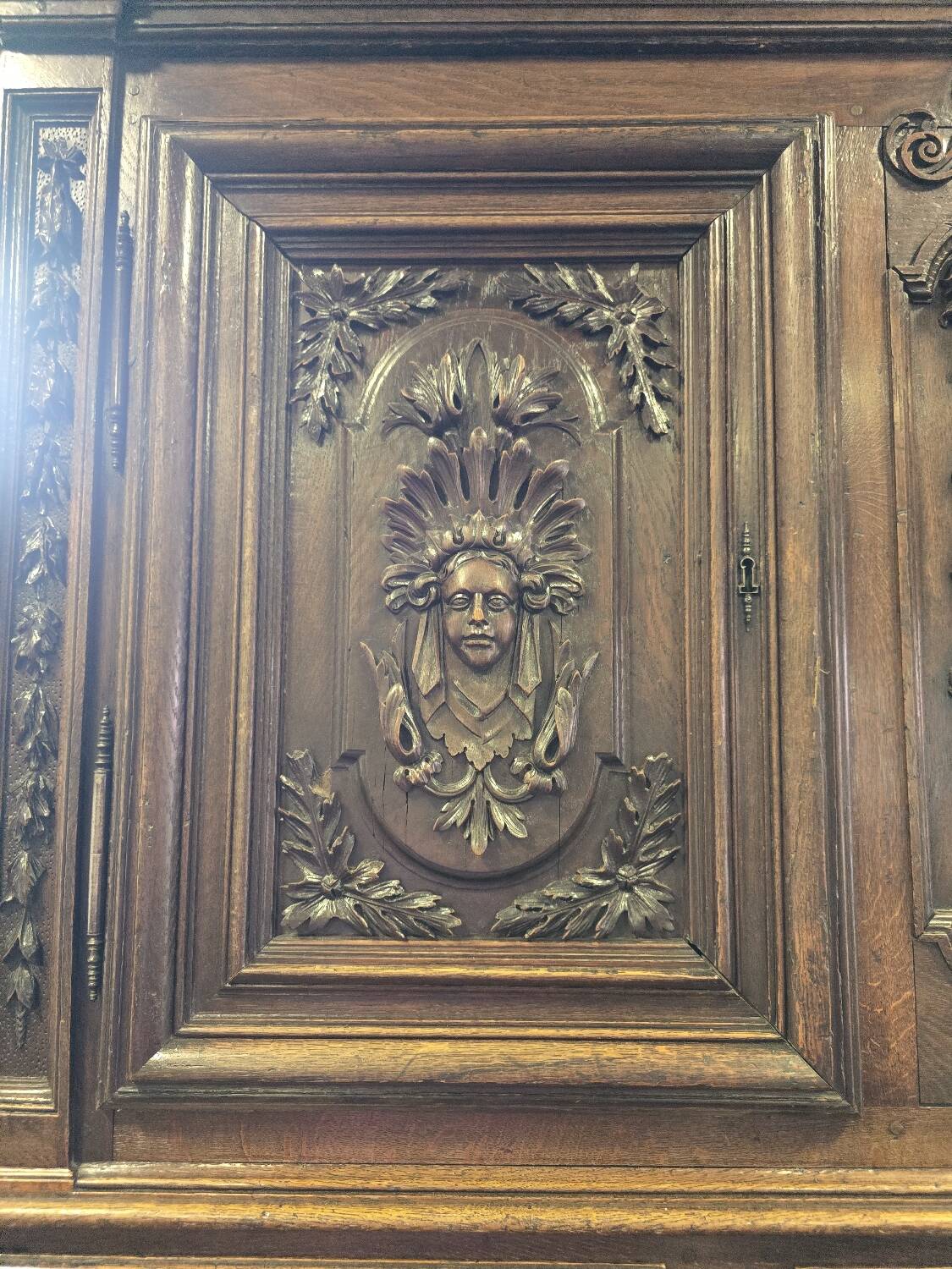 18th century Renaissance 4 door furniture