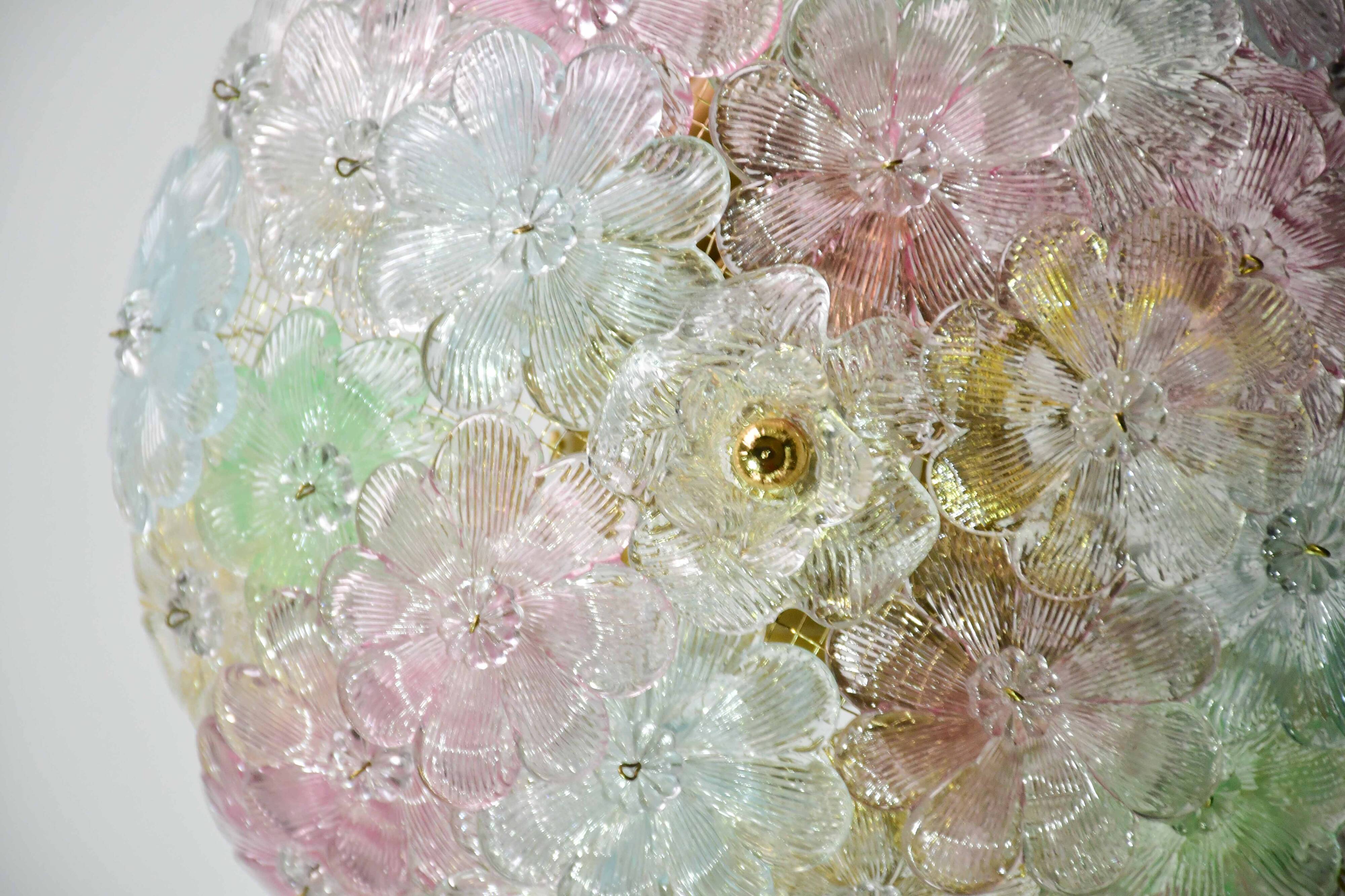 Charming Murano Barovier & Toso flowers flush light fixture, ceiling, 1960s