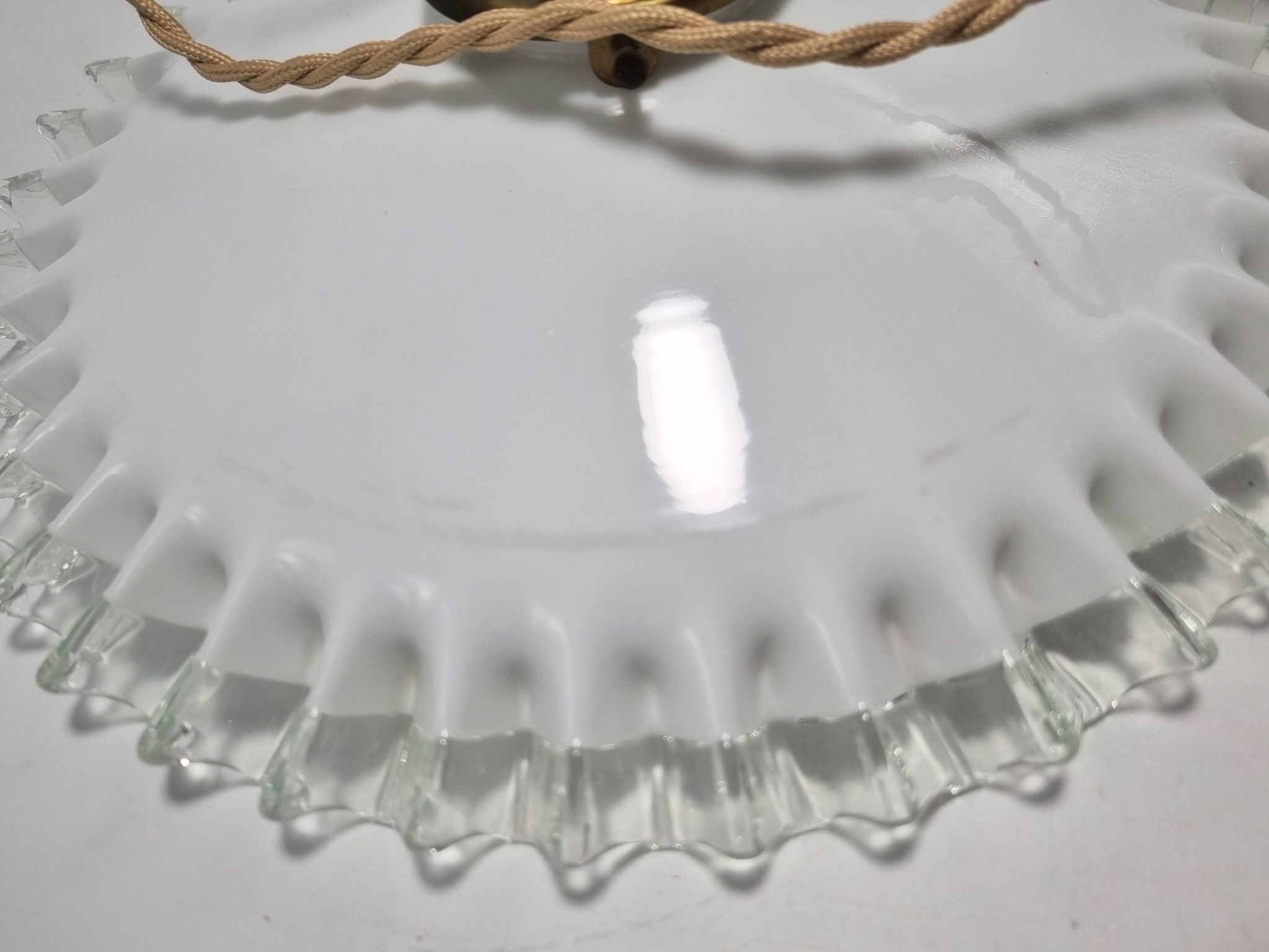 Suspension en opaline