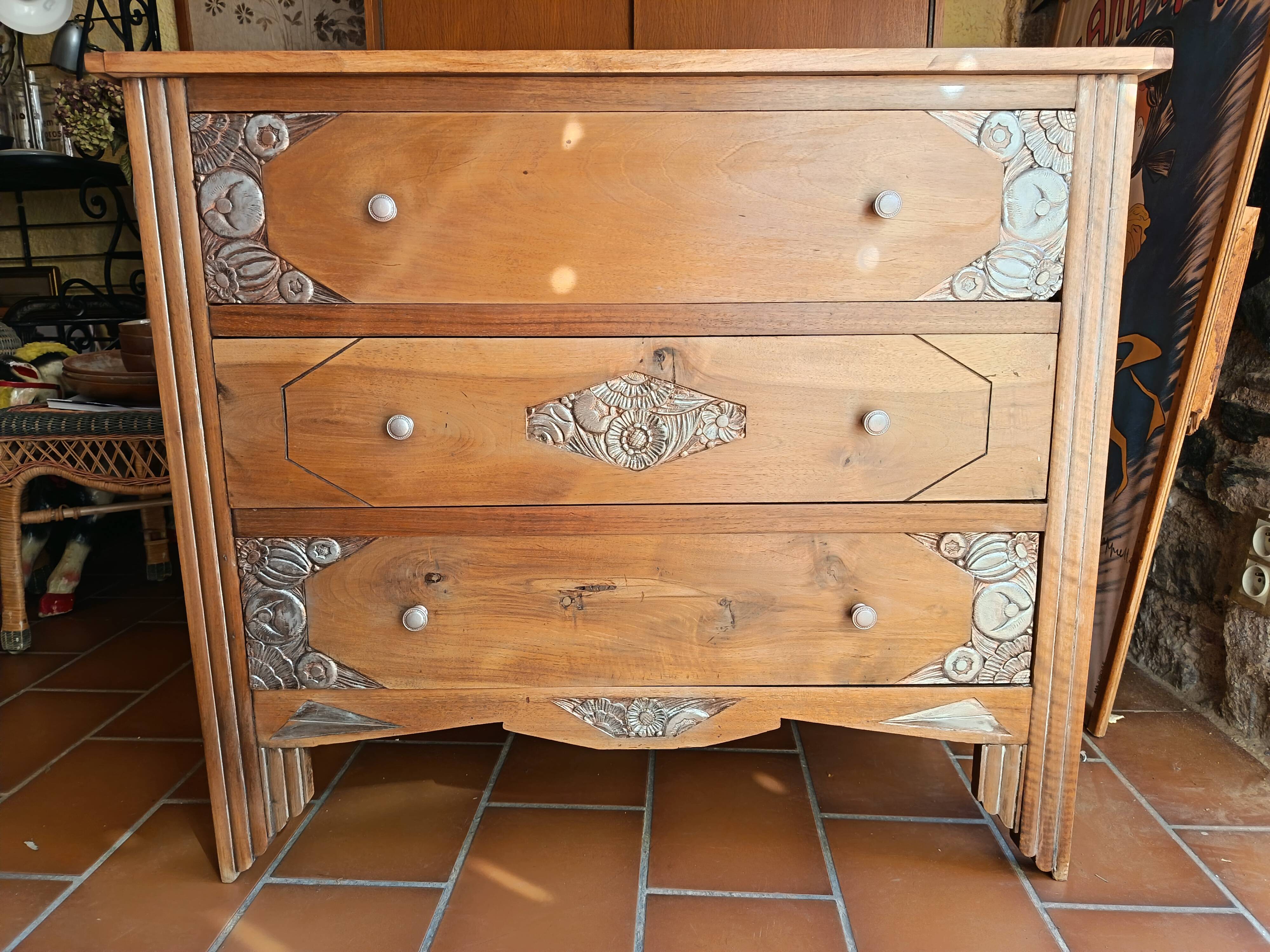 Art Deco chest of drawers