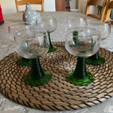 Set of 6 stemmed glasses
