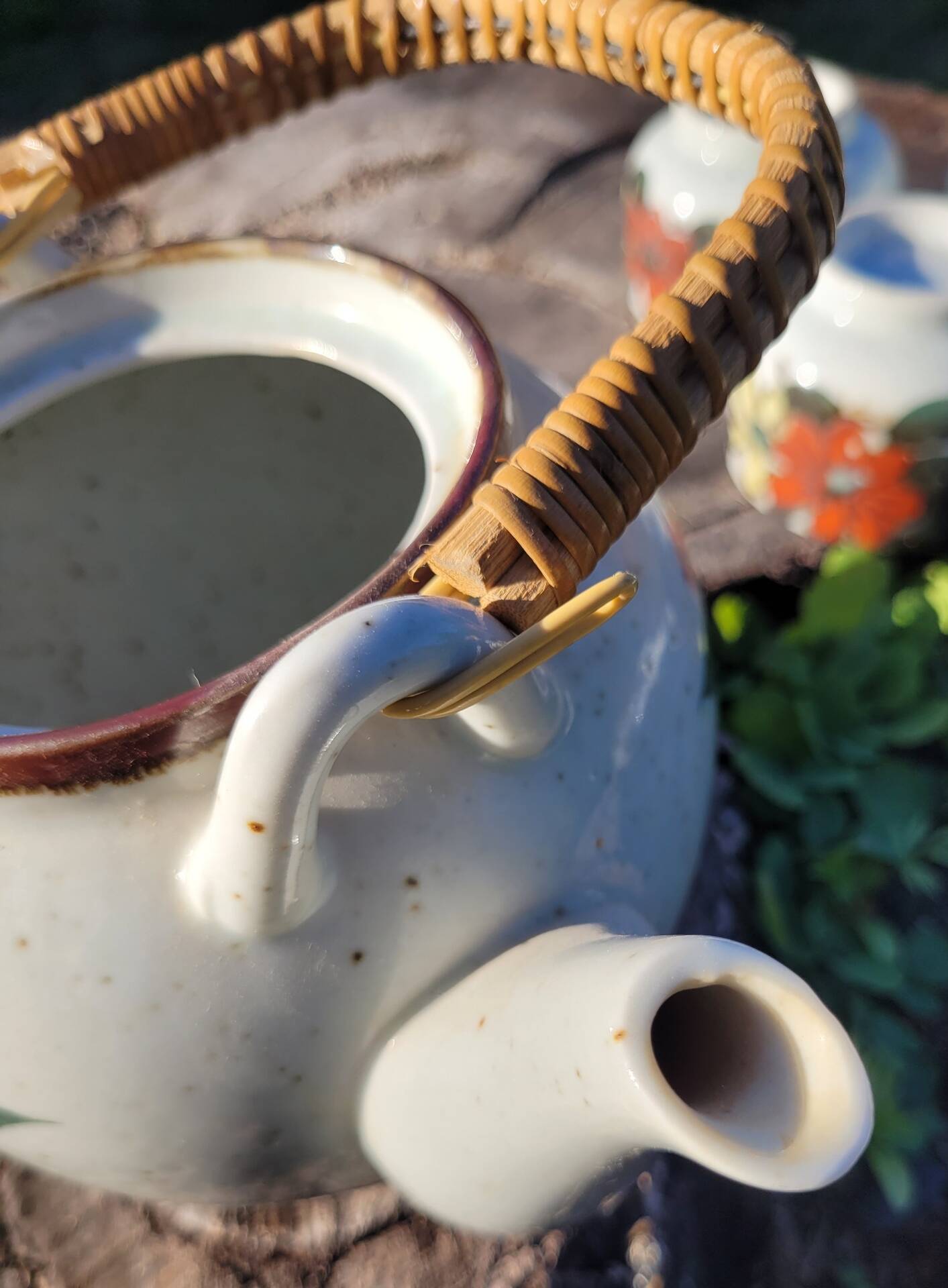 Japanese tea service in stoneware, possibly Otagiri.