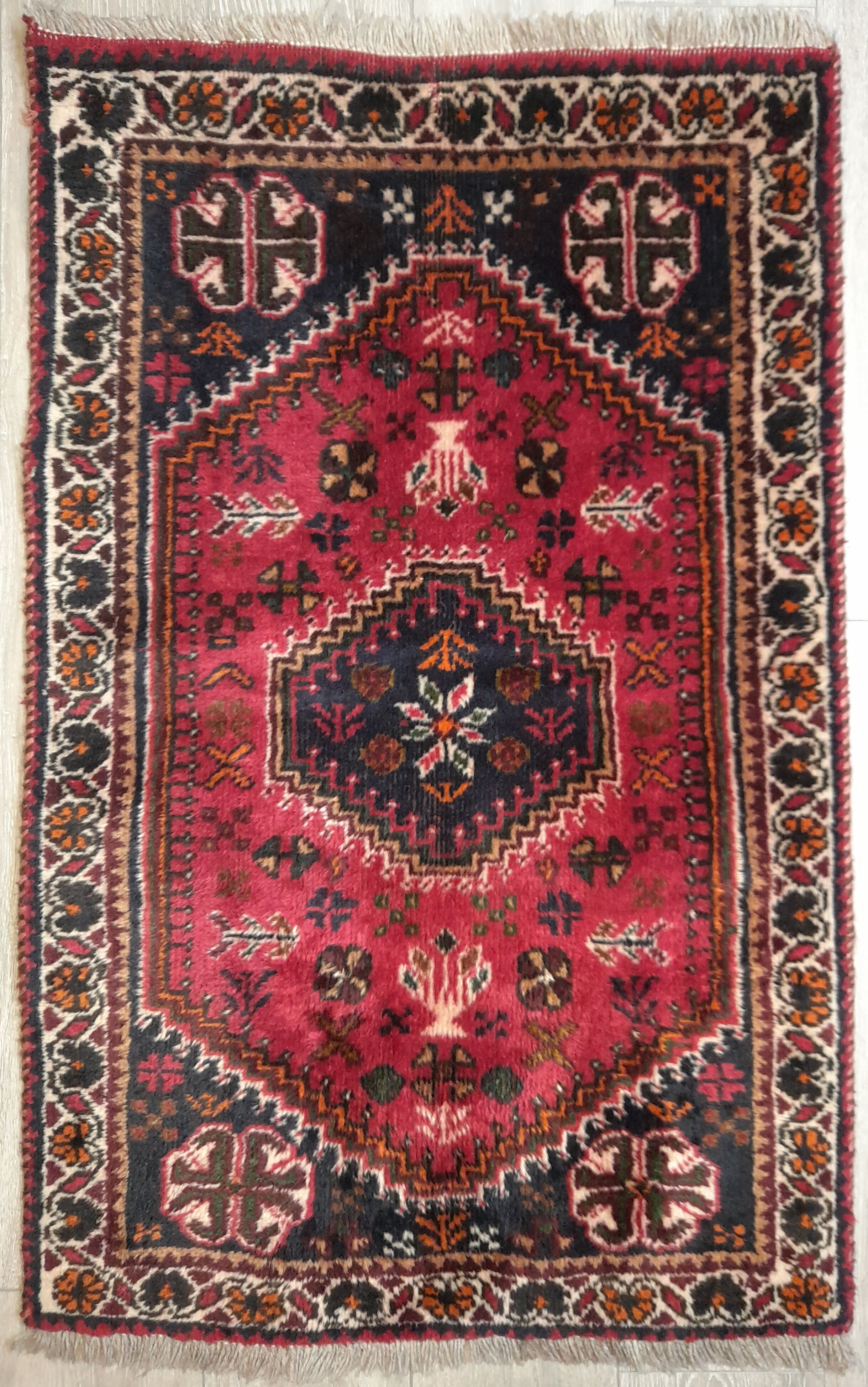 Persian carpet 118x78 cm