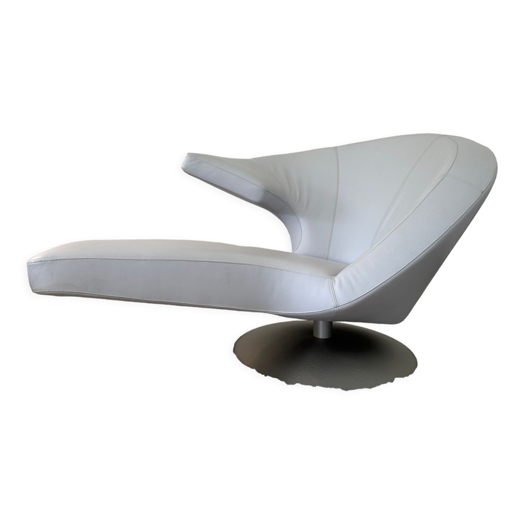 Leolux parabolica armchair Selency