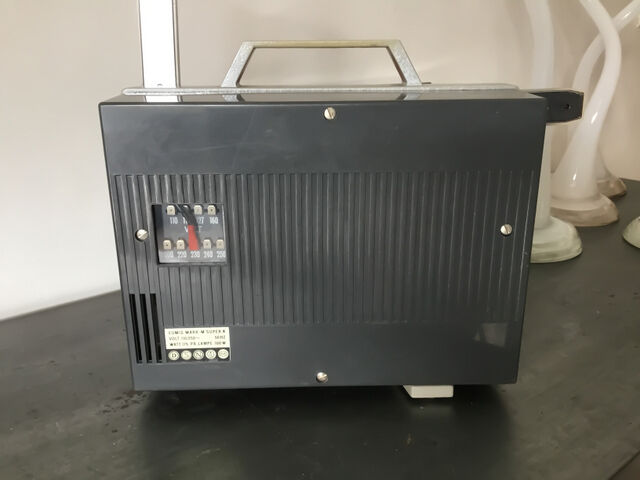 Projecteur super 8 eumig mark m