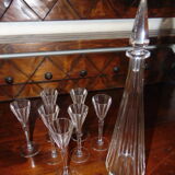 Crystal liquor service