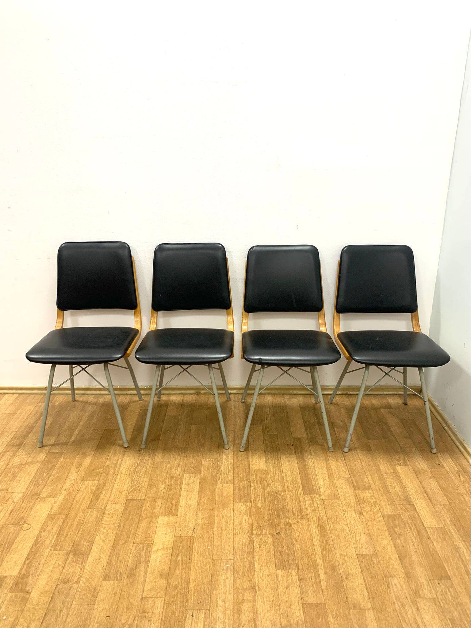 Mid-century dining chairs by Miroslav Navrátil for TON, 1960s (set of 4)