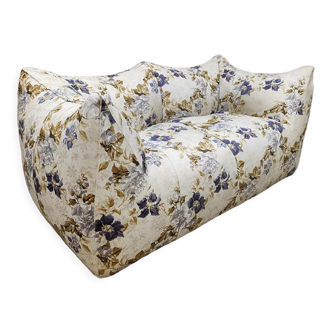 Vintage 'Le Bambole' sofa Mario Bellini B&B Italia 'Flowers'