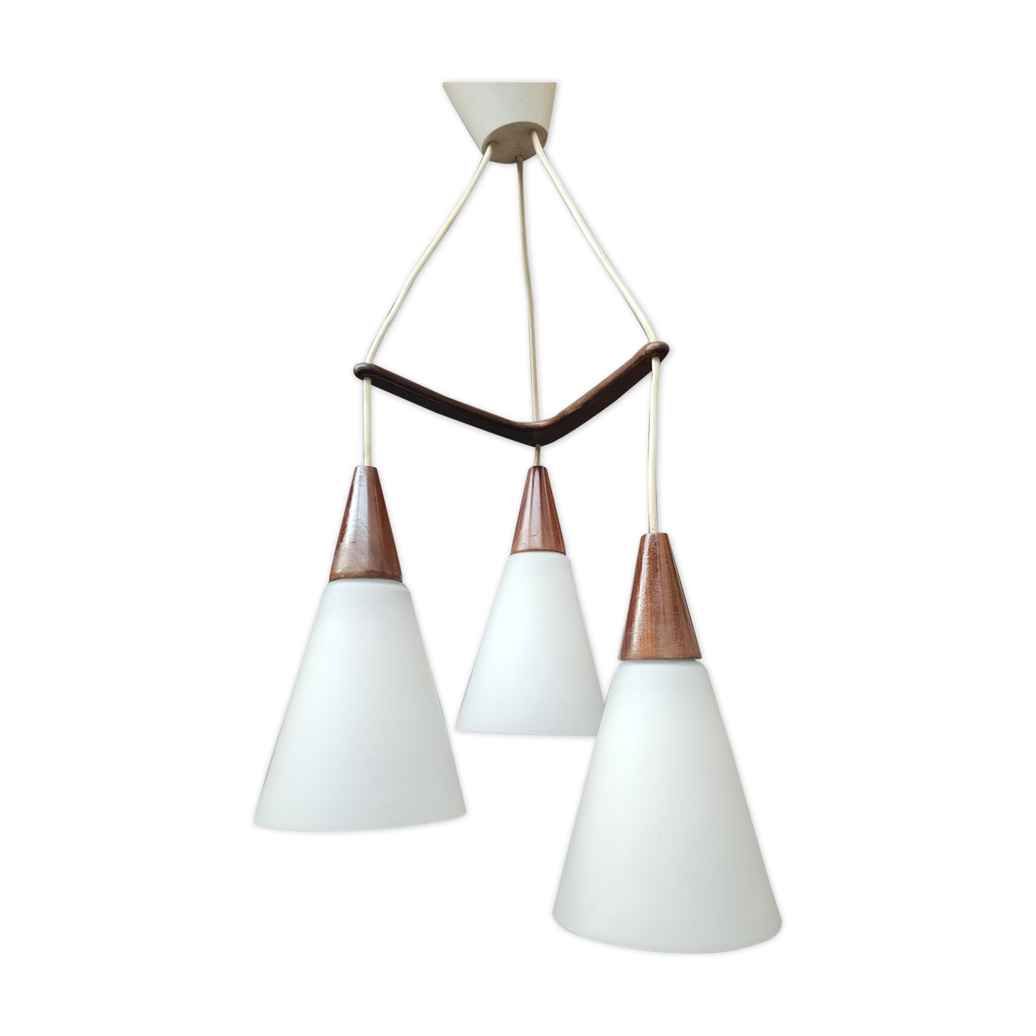 Hanging lamp in teak