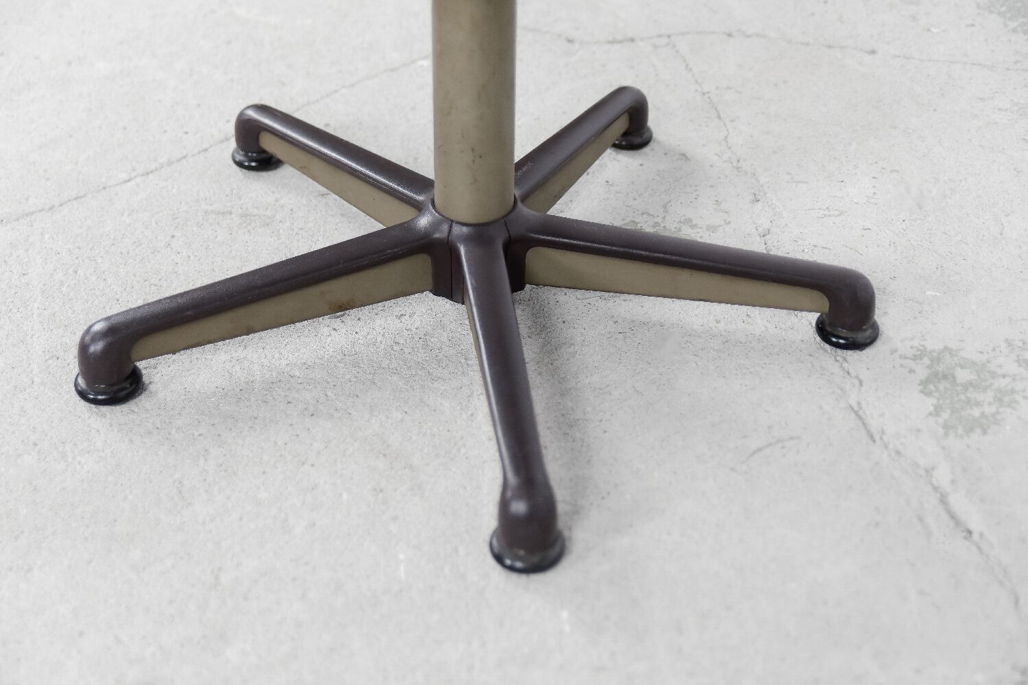 Vintage desk chairs for comforto, 1970