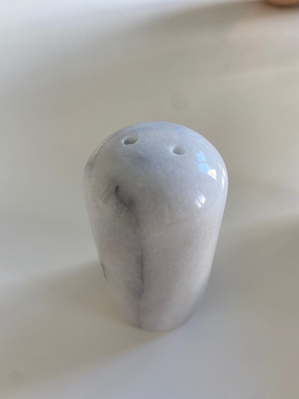Salt and pepper shaker in Carrara marble, 70s