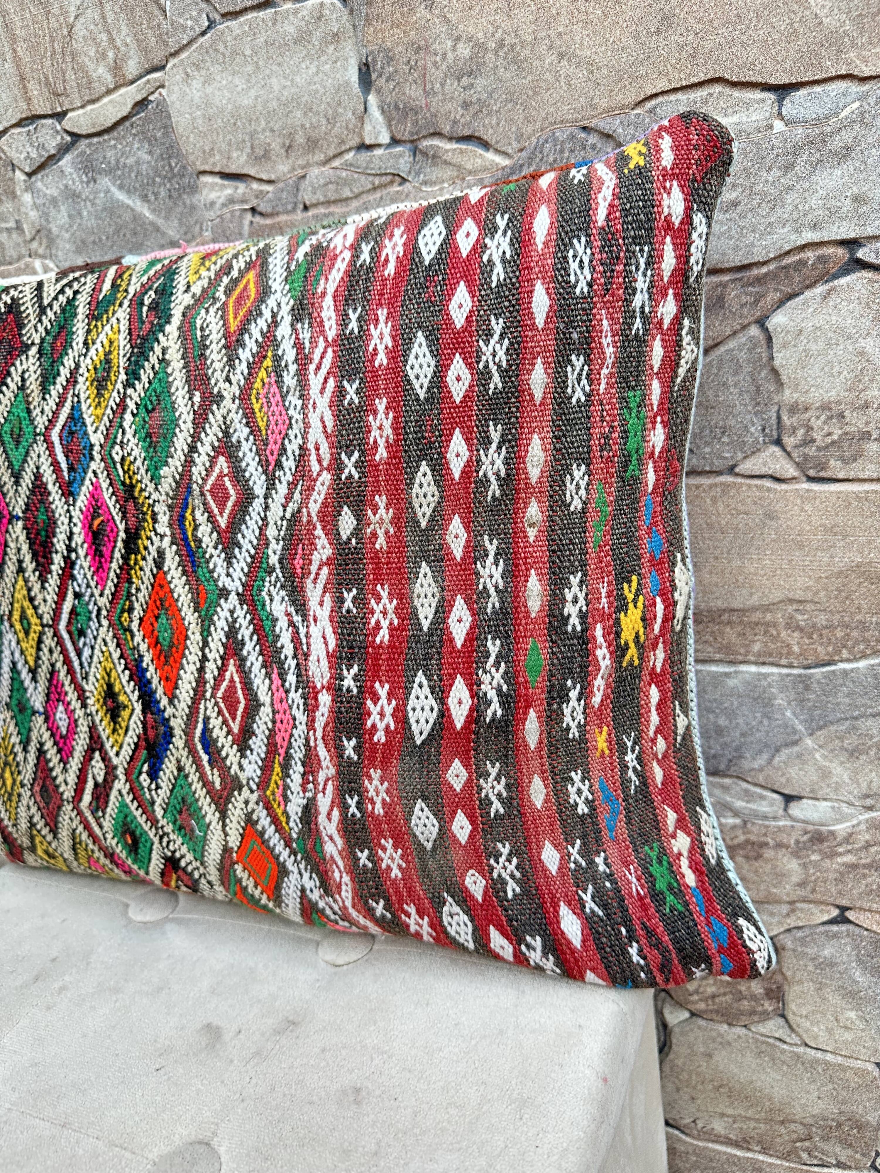 Vintage Moroccan Berber wool cushion cover
