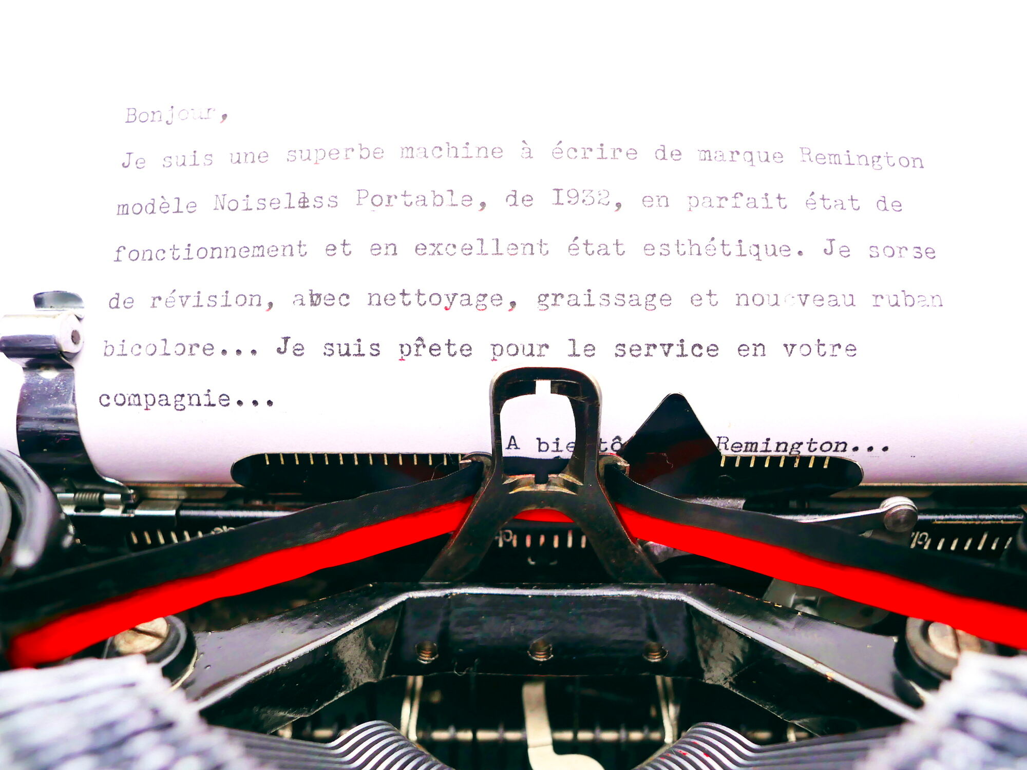 Machine à écrire Remington Noiseless Portable révisée ruban neuf 1932