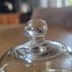 Beurrier en verre transparent,  avec cloche