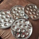 Set of 4 metal snail plates