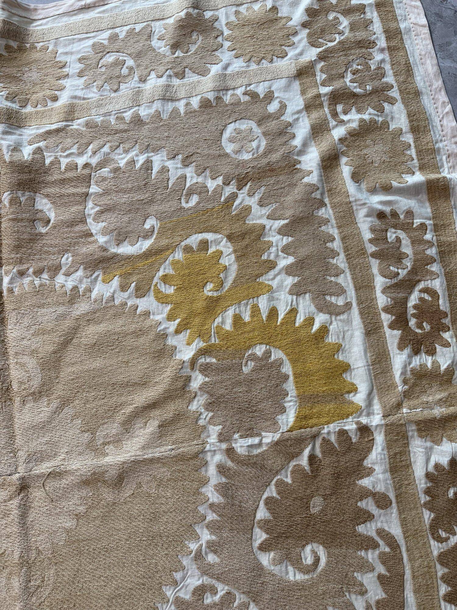 Vintage hand-embroidered tablecloth 137x147 cm