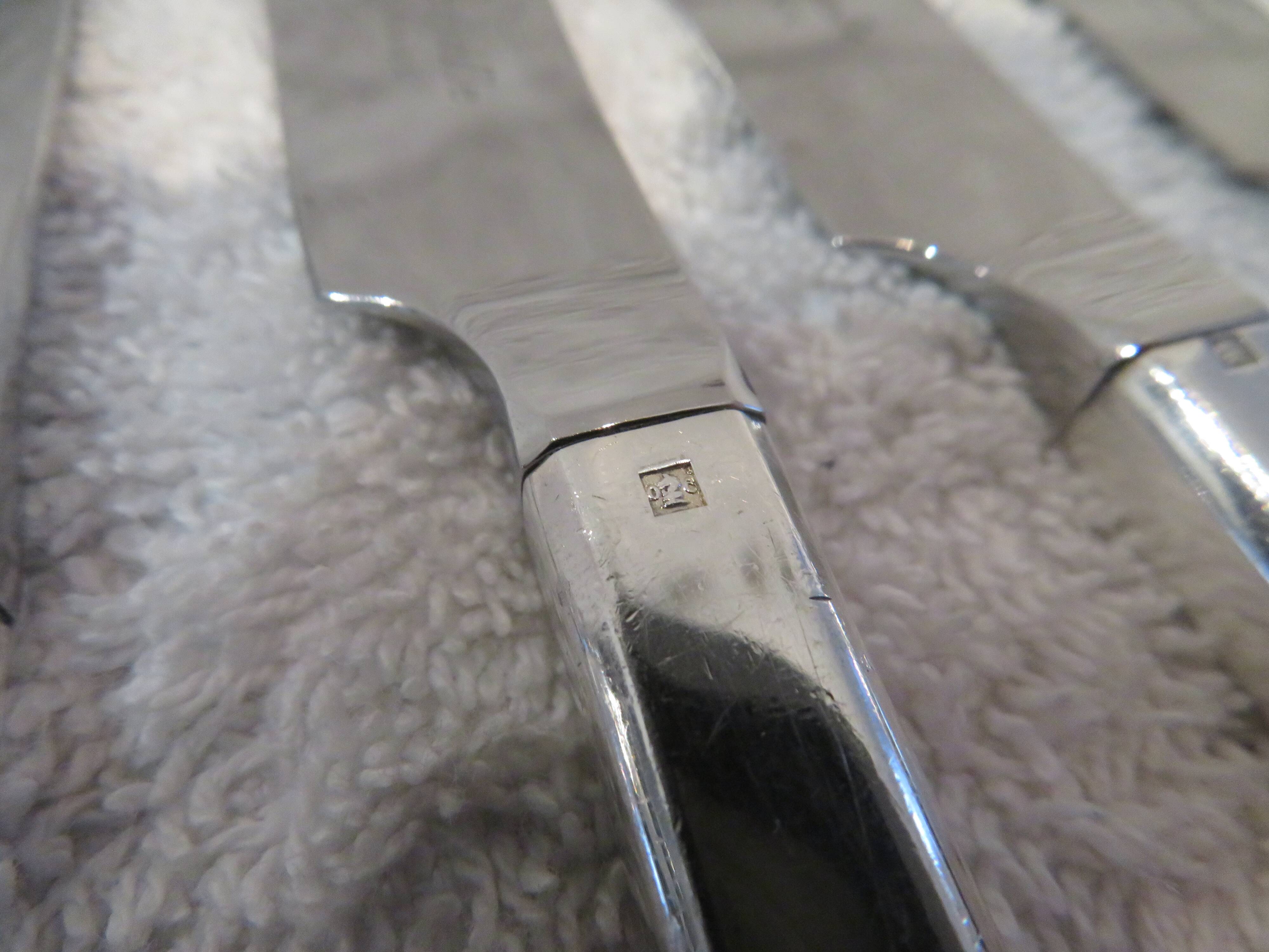 12 Christofle Concorde silver plated dessert knives, 19cm