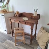 Antique solid wood desk with tiers – metal handles